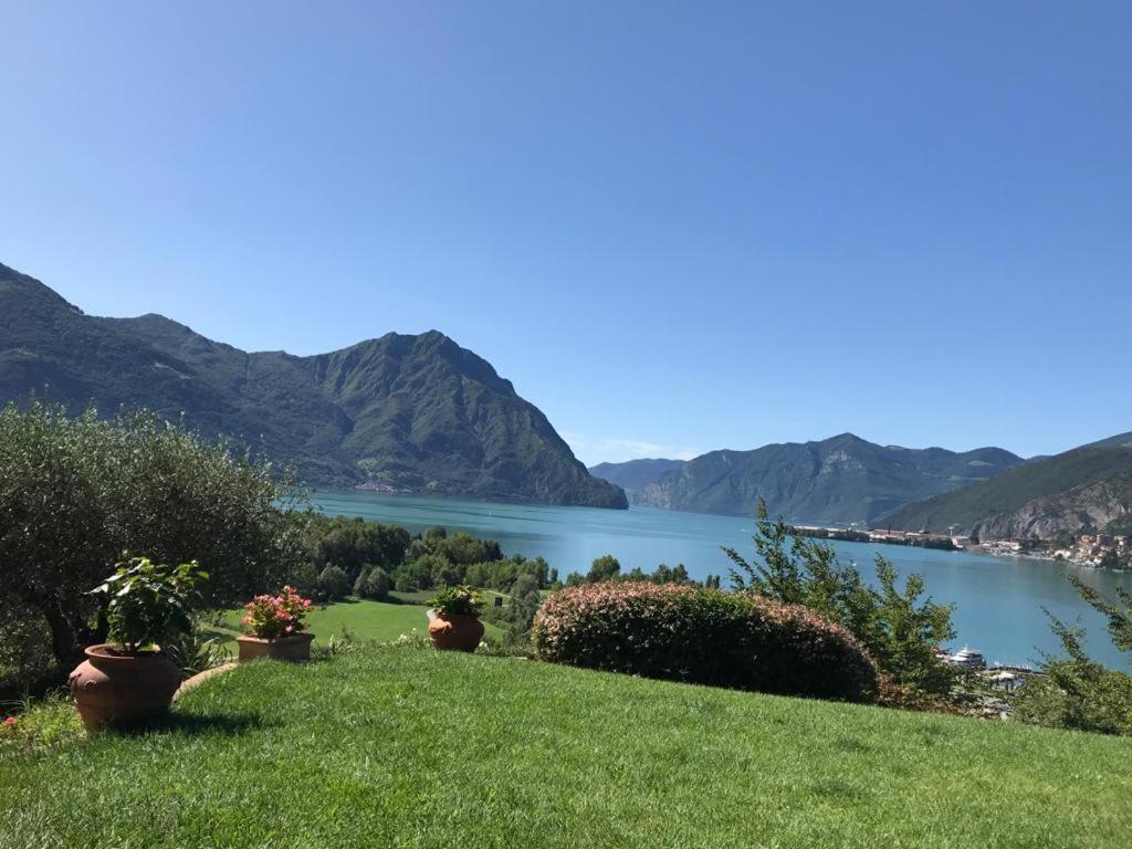 Casa Caponetti Villa Costa Volpino Bagian luar foto