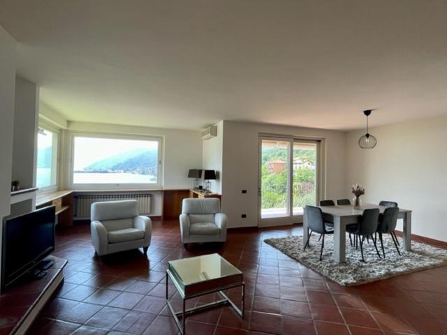 Casa Caponetti Villa Costa Volpino Bagian luar foto